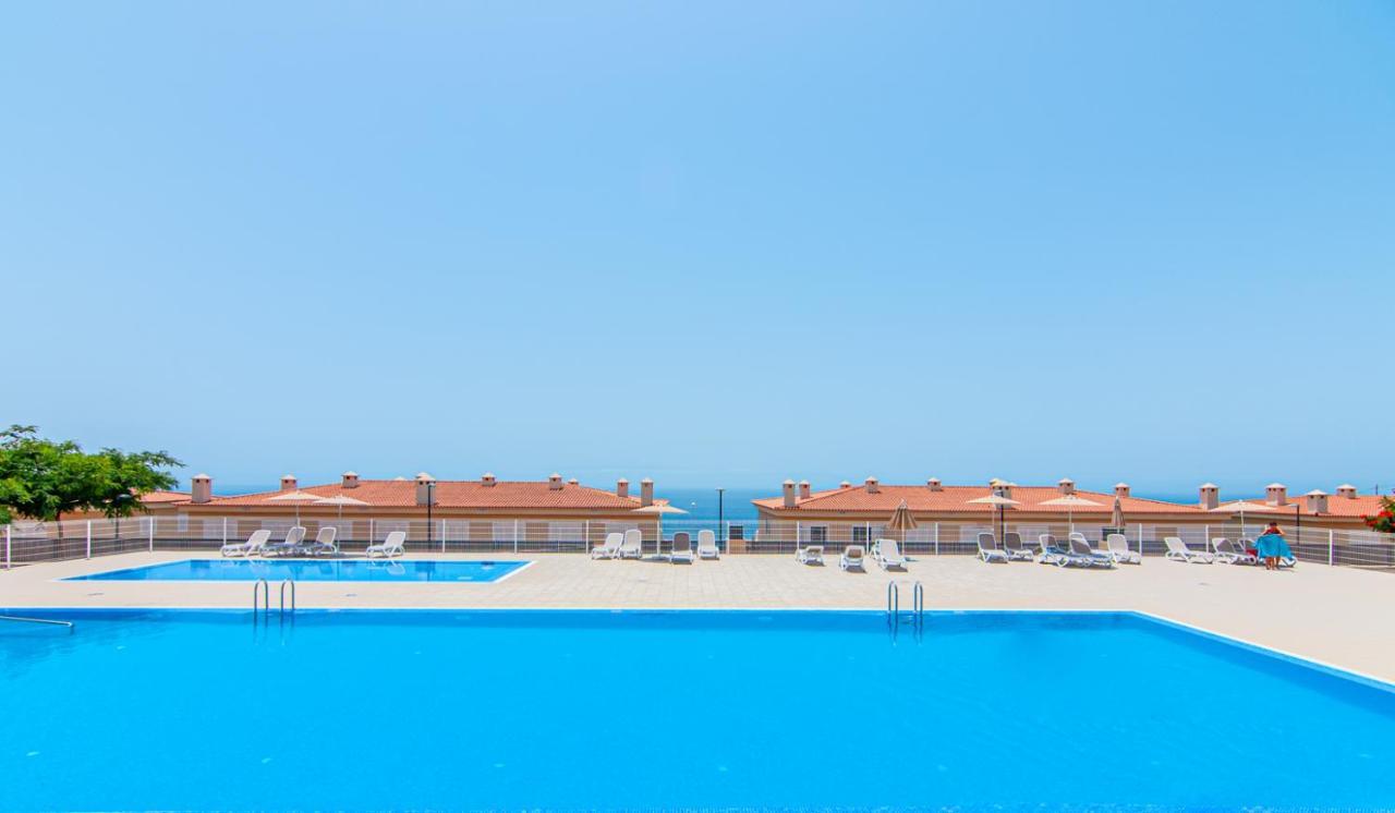 Black Beach Luxury Vacation House プエルト・デ・サンティアゴ エクステリア 写真