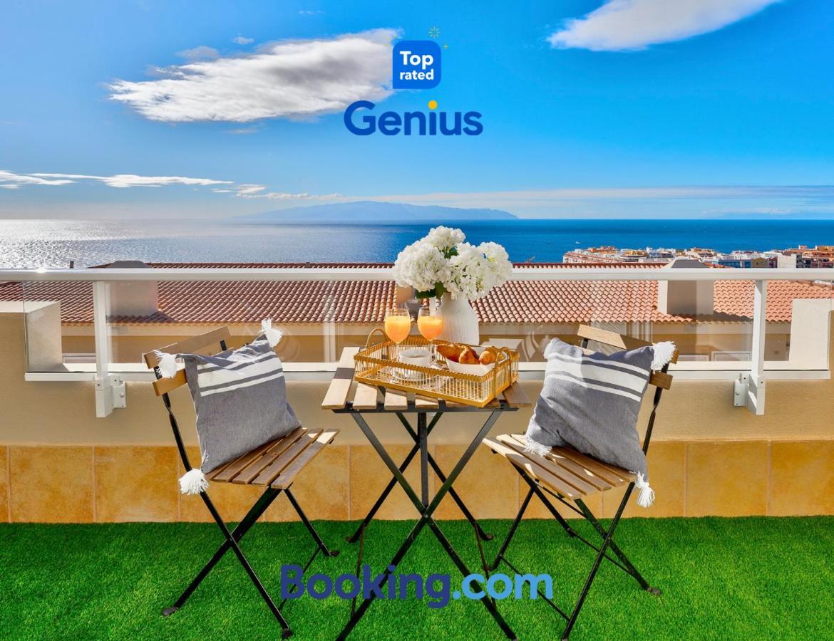 Black Beach Luxury Vacation House プエルト・デ・サンティアゴ エクステリア 写真